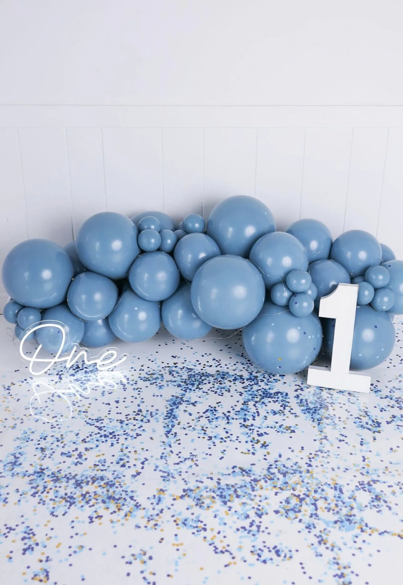 Blue first birthday garland